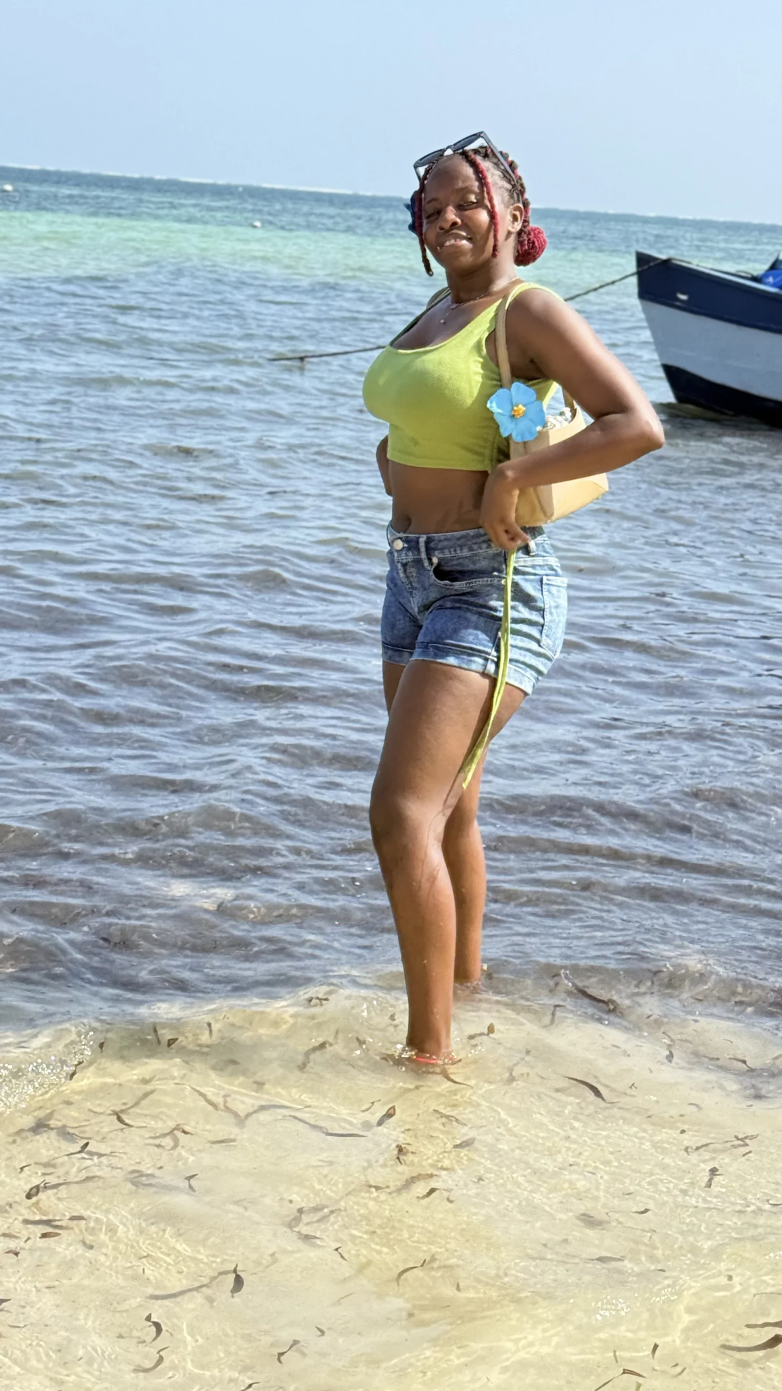 AISHA JONES photo 11