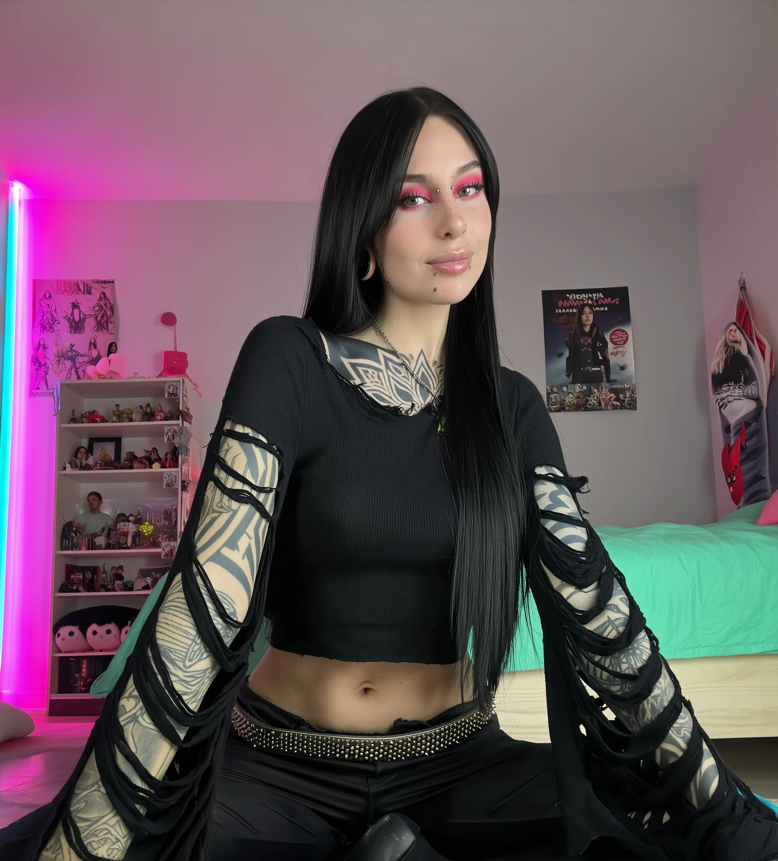 ISABELLA BUNNIE creator profile