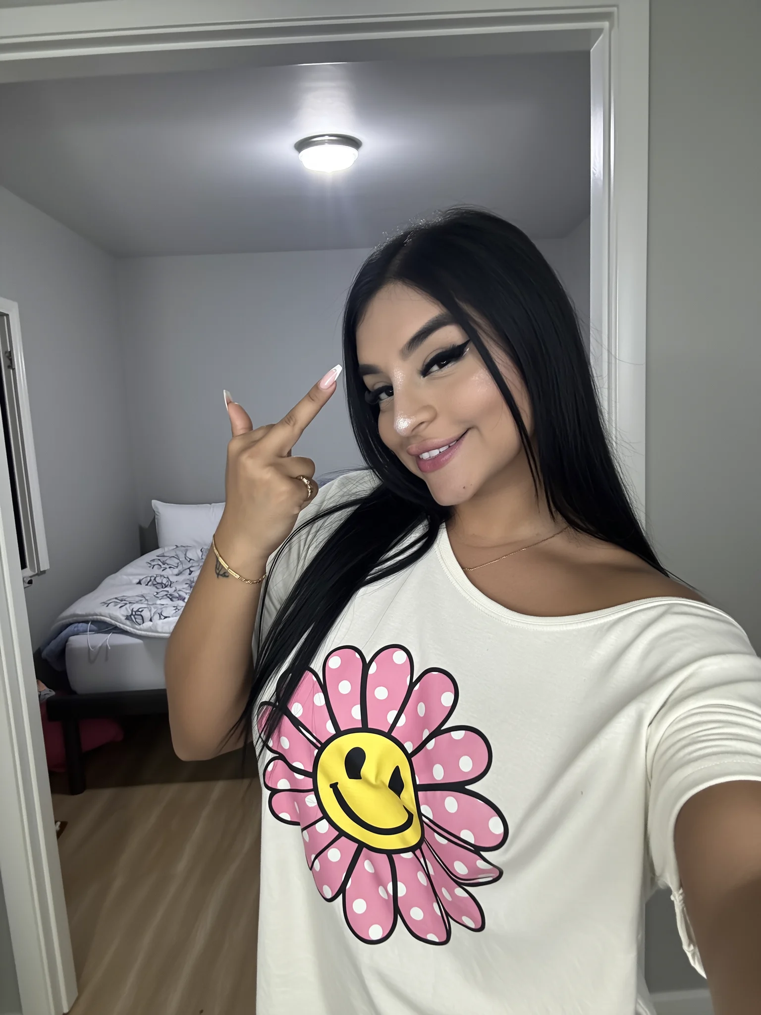 CURVY KELLY photo 18