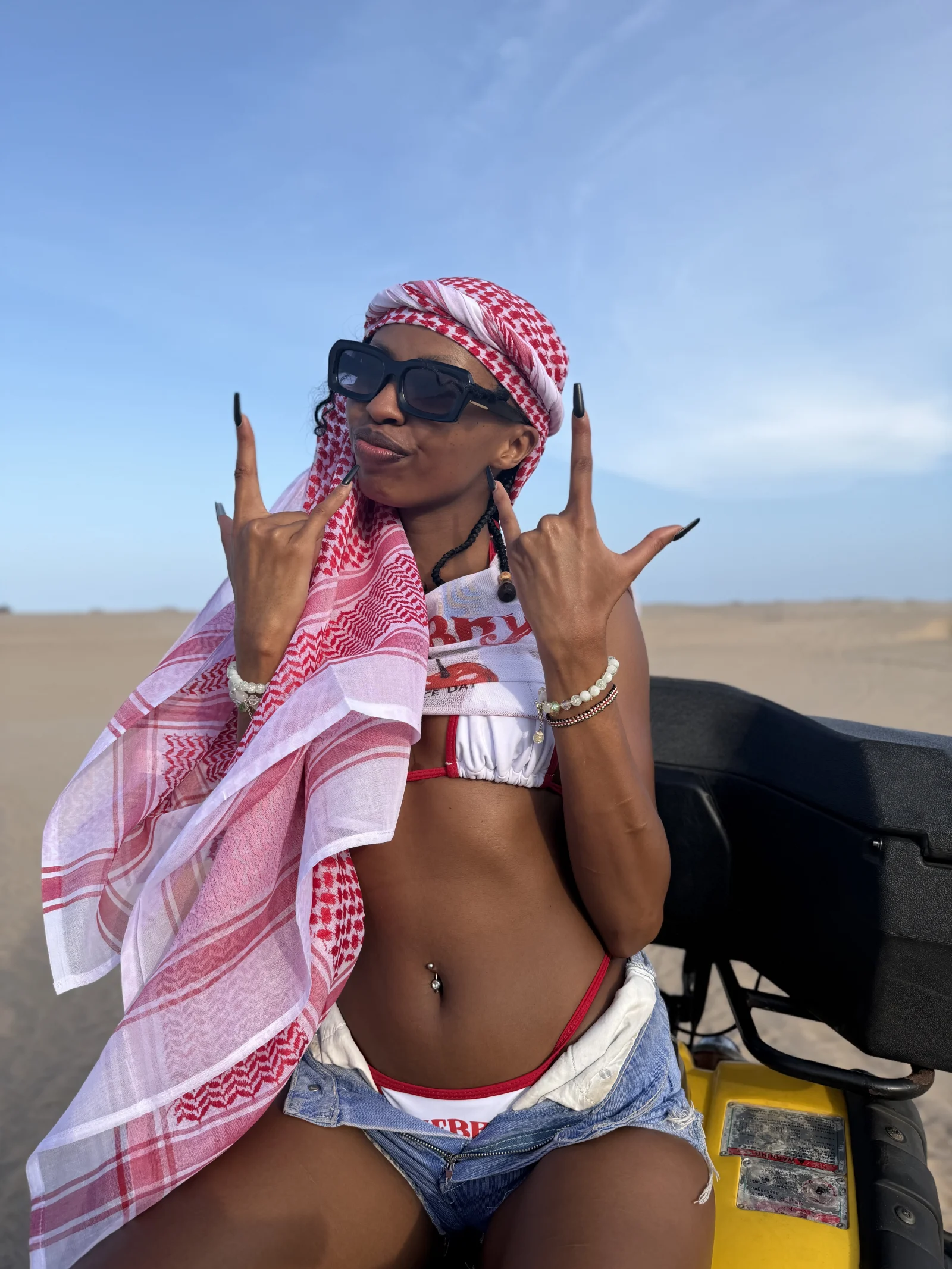 NAOMI EBONY photo 7