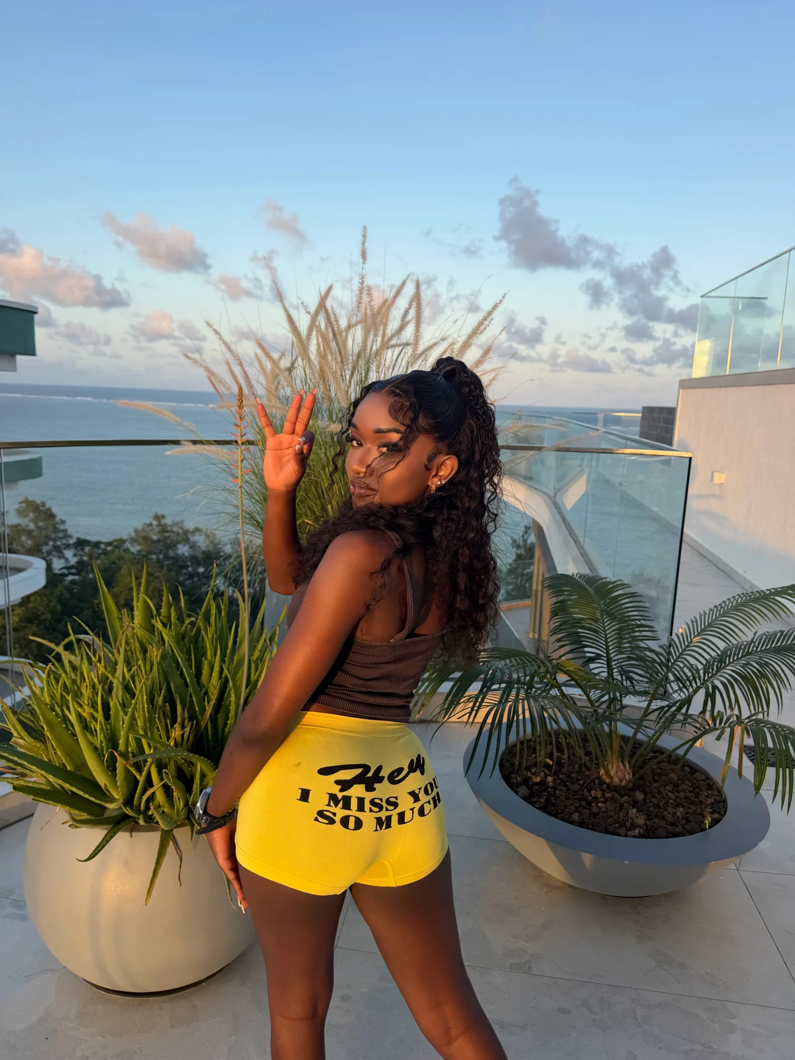 TAMARA FIERCE photo 9
