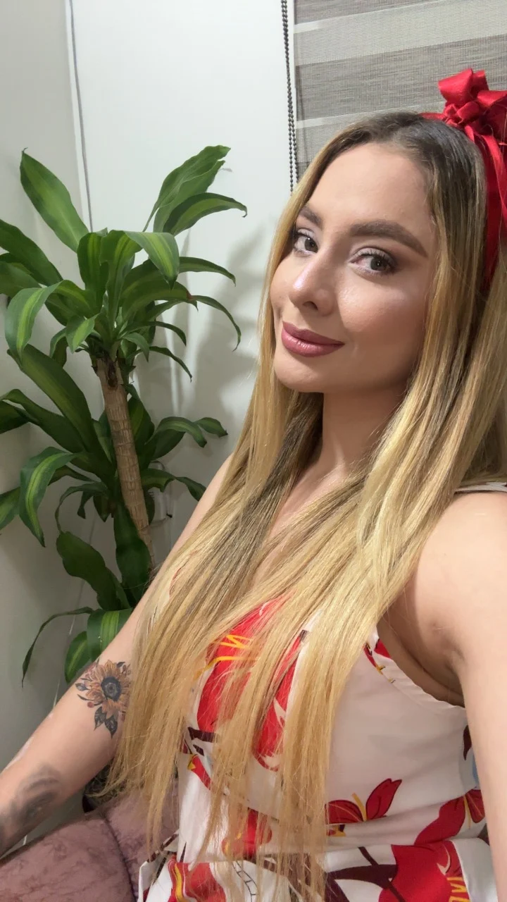 TESSA TAYLOR creator profile