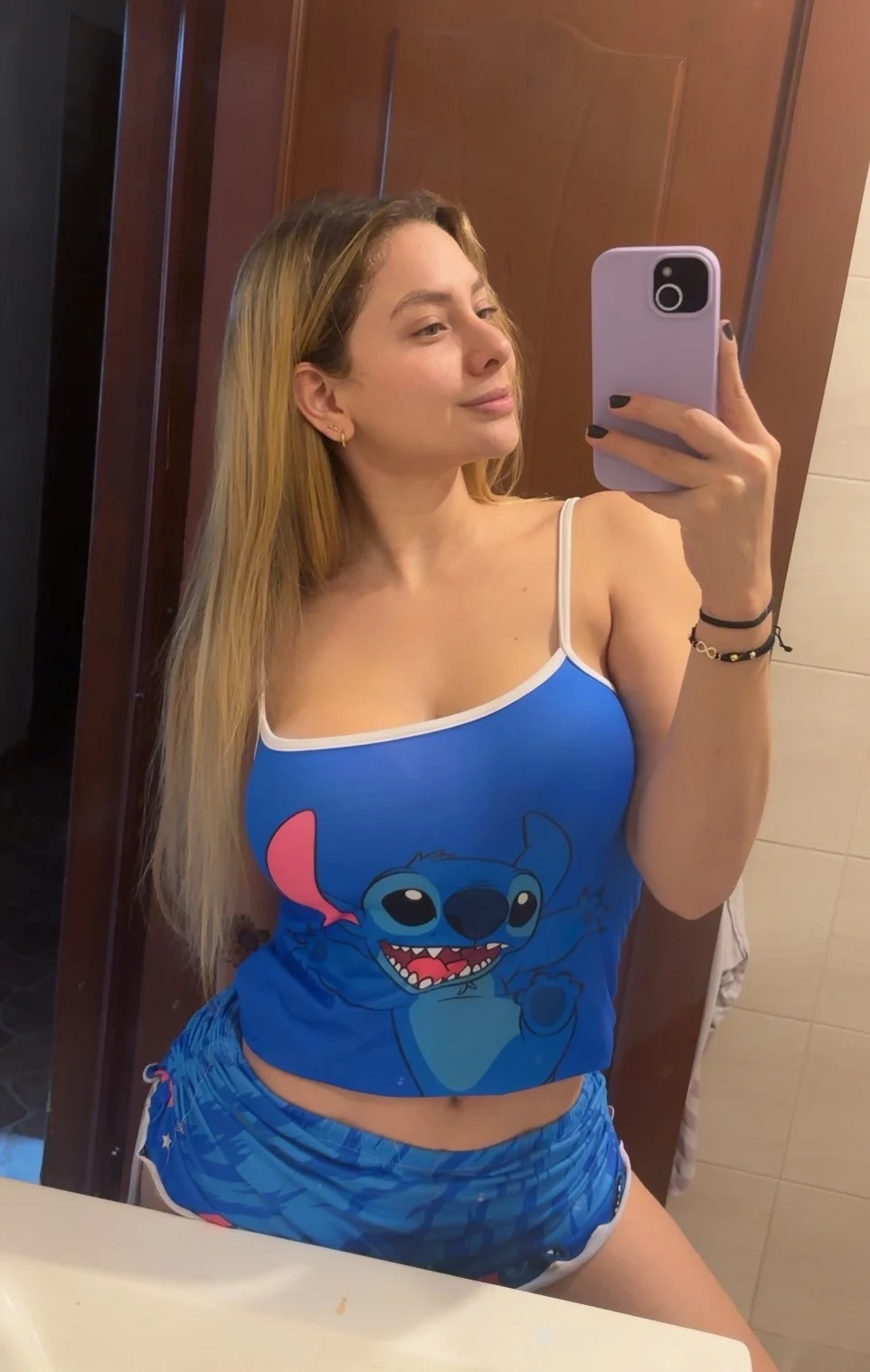 TESSA TAYLOR photo 15